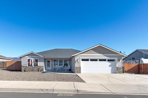 118 Cedric Ct, Eagle Point, OR 97524 photo 1
