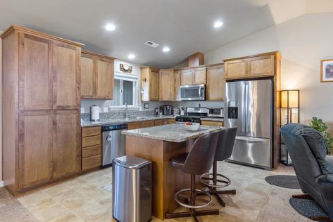118 Cedric Ct, Eagle Point, OR 97524 photo 5