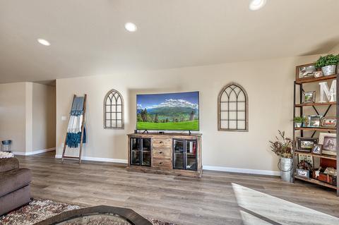705 Sheffield Dr, Eagle Point, OR 97524 photo 10