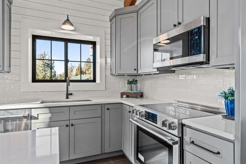 21851 Katie Dr, Bend, OR 97701 photo 19