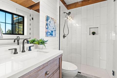 21851 Katie Dr, Bend, OR 97701 photo 42
