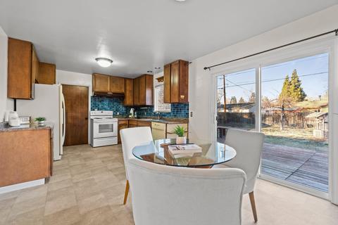 1348 NE Watson Dr, Bend, OR 97701 photo 5