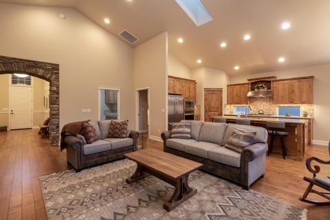 19153 Park Commons Dr, Bend, OR 97703 photo 6
