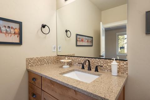 19153 Park Commons Dr, Bend, OR 97703 photo 22