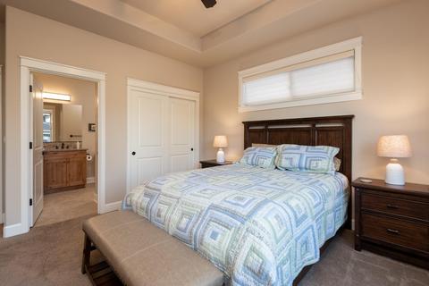 19153 Park Commons Dr, Bend, OR 97703 photo 21