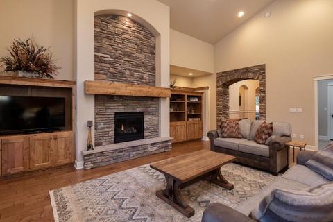 19153 Park Commons Dr, Bend, OR 97703 photo 5
