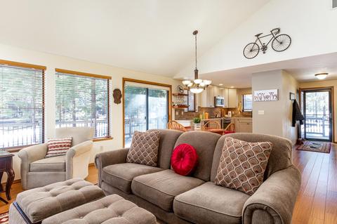 18086 E Butte Ln, Sunriver, OR 97707 photo 5