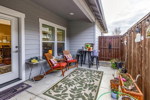 456 Cheney Loop, Central Point, OR 97502 photo 4