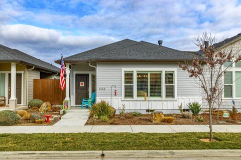 456 Cheney Loop, Central Point, OR 97502 photo 1