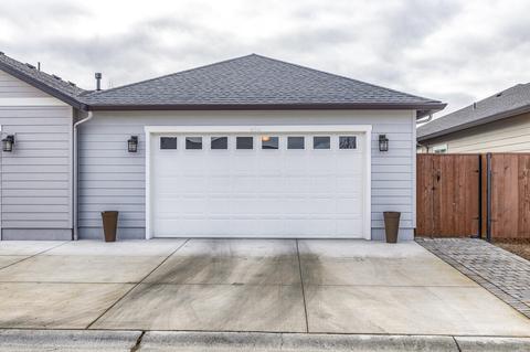 456 Cheney Loop, Central Point, OR 97502 photo 35