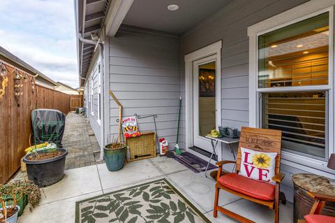 456 Cheney Loop, Central Point, OR 97502 photo 5