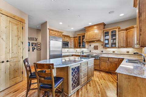 19208 Green Lakes Loop, Bend, OR 97702 photo 11