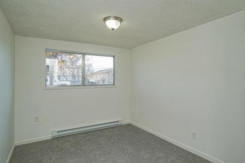 204 Pardee Ln, Grants Pass, OR 97527 photo 14