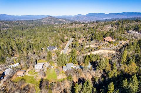 697 E Intervale Rd, Grants Pass, OR 97527 photo 48