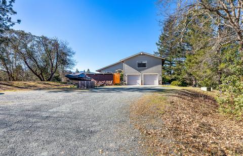 697 E Intervale Rd, Grants Pass, OR 97527 photo 40