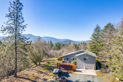 697 E Intervale Rd, Grants Pass, OR 97527 photo 42