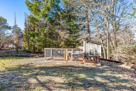 697 E Intervale Rd, Grants Pass, OR 97527 photo 35