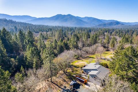 697 E Intervale Rd, Grants Pass, OR 97527 photo 44