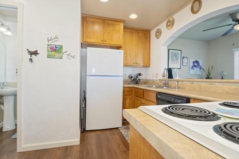 360 Live Oak Loop, Central Point, OR 97502 photo 8
