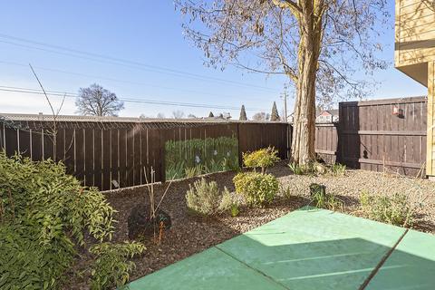 360 Live Oak Loop, Central Point, OR 97502 photo 17