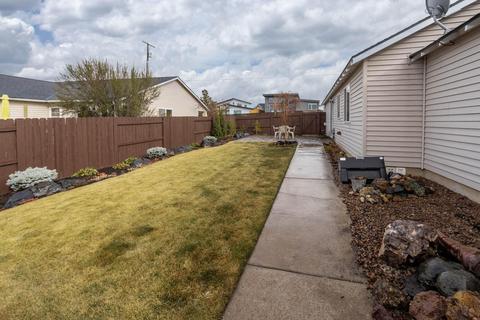 63181 NE Boyd Acres Rd, Bend, OR 97701 photo 18