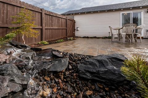 63181 NE Boyd Acres Rd, Bend, OR 97701 photo 17