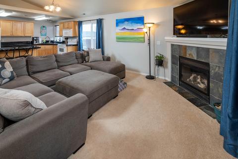 63181 NE Boyd Acres Rd, Bend, OR 97701 photo 5
