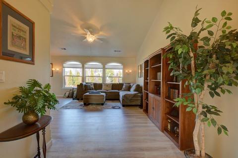 1087 Coral Rdg, Eagle Point, OR 97524 photo 9