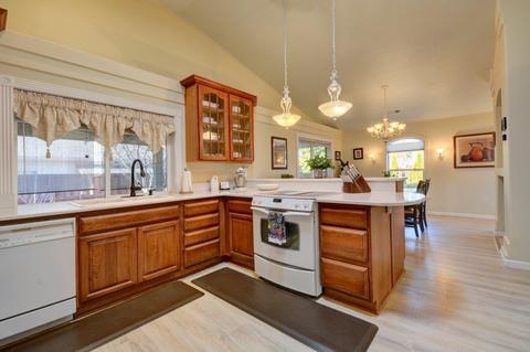 1087 Coral Rdg, Eagle Point, OR 97524 photo 24