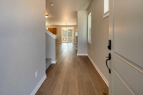 3815 NE Tellus Dr, Bend, OR 97701 photo 2
