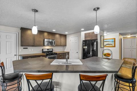 1897 NE Carson Way, Bend, OR 97701 photo 10