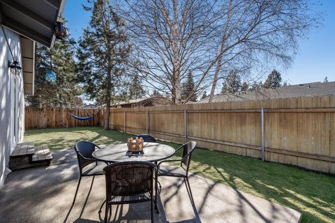 1897 NE Carson Way, Bend, OR 97701 photo 6