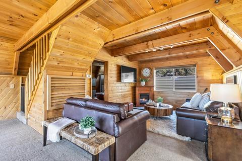 20762 Hereford Ave, Bend, OR 97703 photo 5