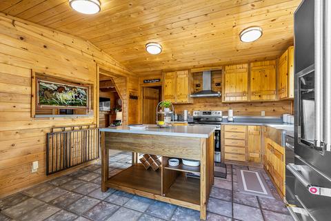 20762 Hereford Ave, Bend, OR 97703 photo 8