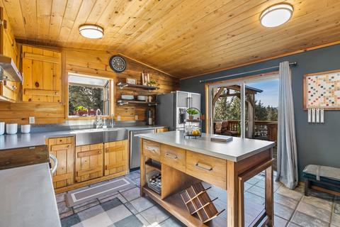 20762 Hereford Ave, Bend, OR 97703 photo 9