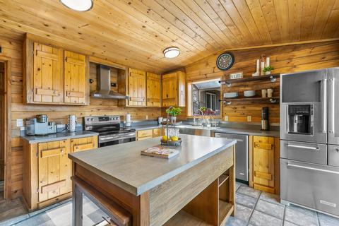 20762 Hereford Ave, Bend, OR 97703 photo 7