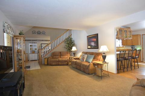 16087 Pine Drop Ln, La Pine, OR 97739 photo 2