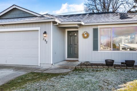 342 Sandi Way, Eagle Point, OR 97524 photo 4