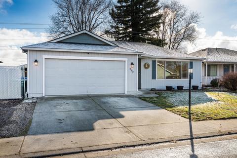 342 Sandi Way, Eagle Point, OR 97524 photo 3