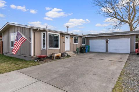 32 N Buchanan Ave, Eagle Point, OR 97524 photo 1