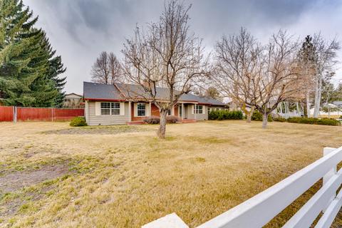 61399 Blakely Rd, Bend, OR 97702 photo 2