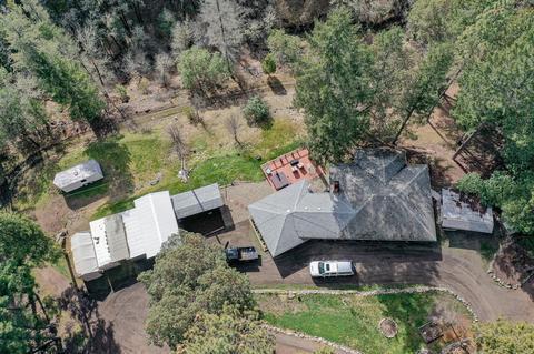 2675 Long Branch Rd, Eagle Point, OR 97524 photo 1