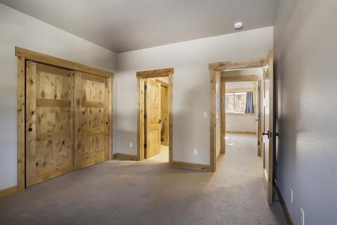 60499 Snap Shot Loop, Bend, OR 97702 photo 29