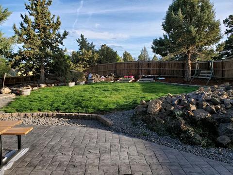 20753 S Loop Pl, Bend, OR 97703 photo 4