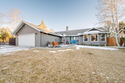 20753 S Loop Pl, Bend, OR 97703 photo 2