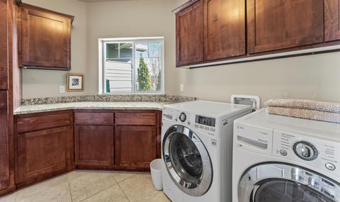 185 Sky Hawk Dr, Eagle Point, OR 97524 photo 27
