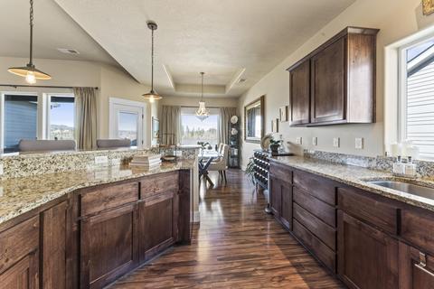 185 Sky Hawk Dr, Eagle Point, OR 97524 photo 12