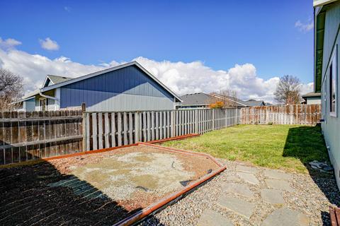 1142 Hawk Dr, Central Point, OR 97502 photo 23