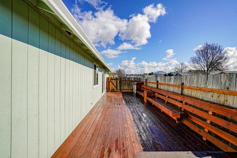 1142 Hawk Dr, Central Point, OR 97502 photo 22