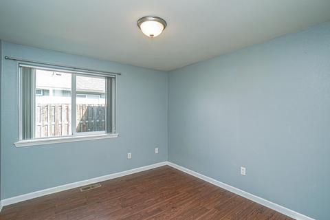 1142 Hawk Dr, Central Point, OR 97502 photo 14